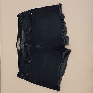 Torrid Jean Shorts Size 16 Dark Blue Raw Hem Perfect Condition